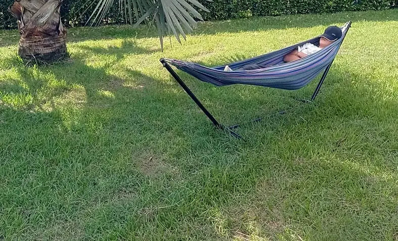 Hamaca lista para colgar en cualquier lugar plano